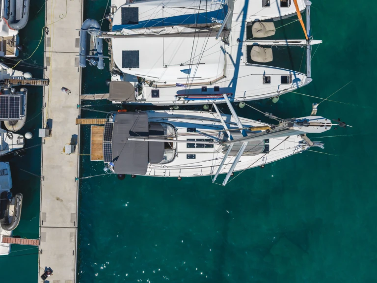 Alquiler de barcos Ligia barato de Cruiser 45