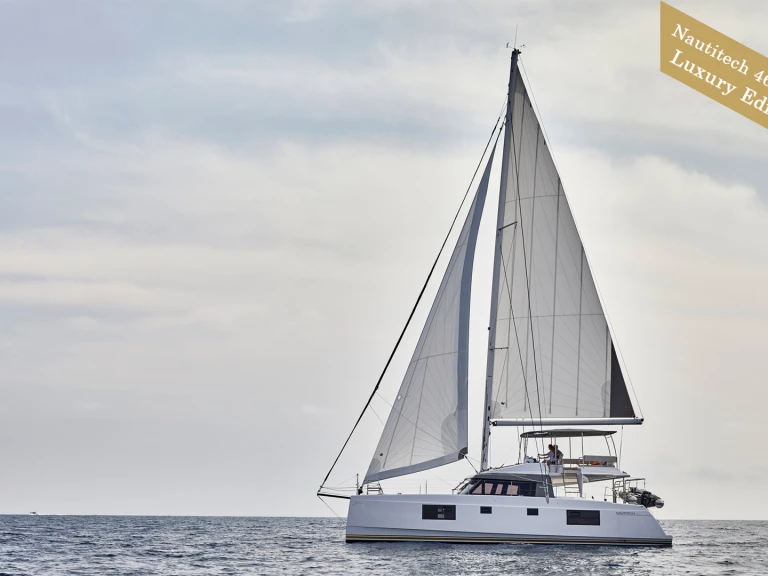 Catamarán para alquilar Álimos al mejor precio