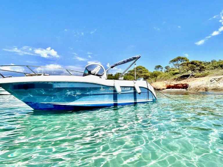 Alquiler Les Salins d'Hyères - Quicksilver Quicksilver 635 Commander en SamBoat