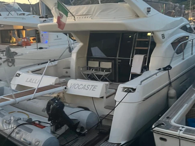 Lancha para alquilar Polignano a Mare al mejor precio