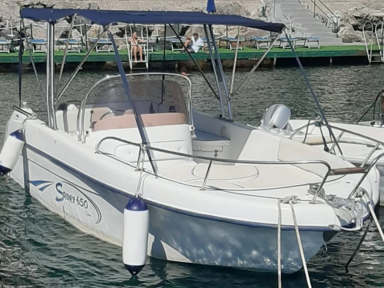 Alquiler de barcos Amalfi barato de Saver 690 Open