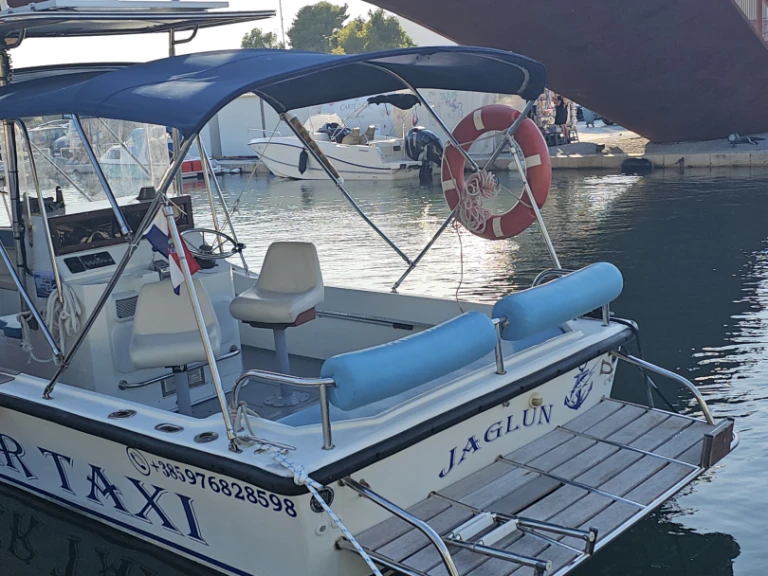 Alquiler de embarcaciones Nautique Correct Craft Ski Nautique 196 enTrogir en Samboat