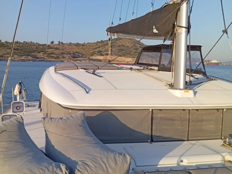 Alquiler de Catamarán, con o sin patrón Lagoon Álimos