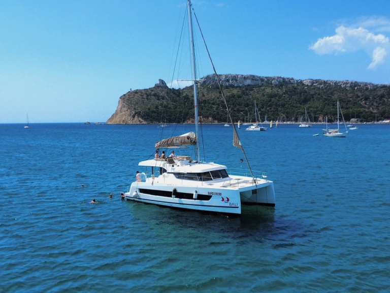 Alquiler de Catamarán, con o sin patrón Bali Cagliari