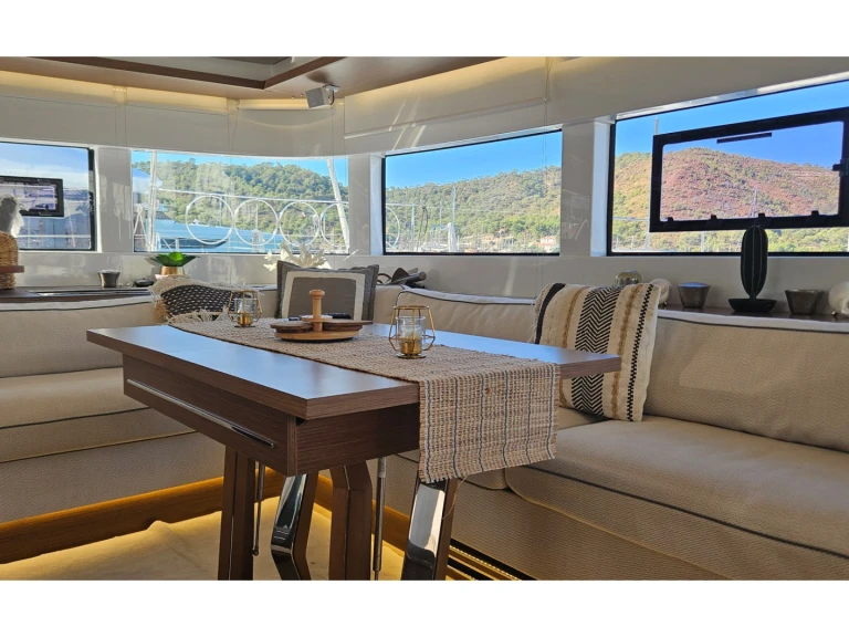 Alquiler Catamarán Lagoon con o sin  título de navegación