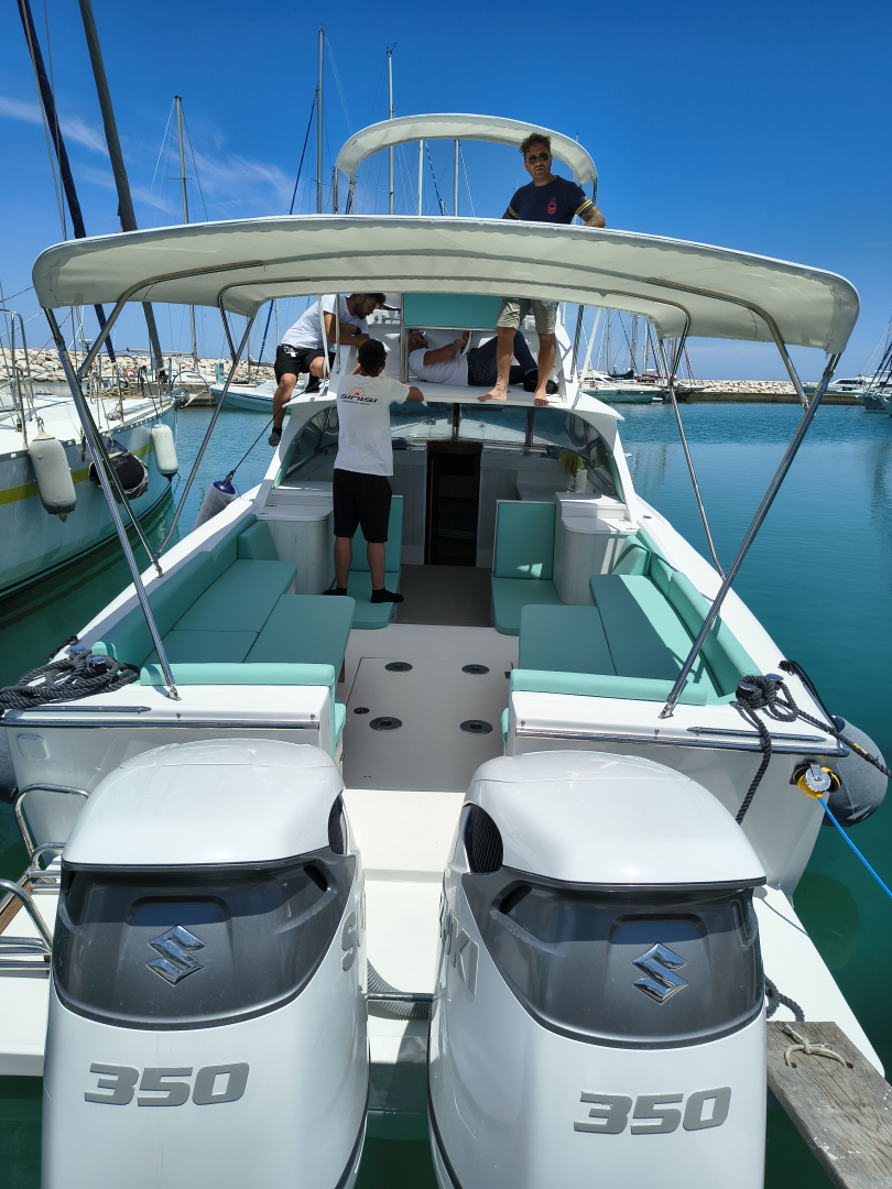 Alquiler Porto Pozzo - Bertram 31 en SamBoat