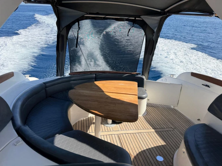 Alquiler de embarcaciones Jeanneau Prestige 34 Open enBeaulieu-sur-Mer en Samboat
