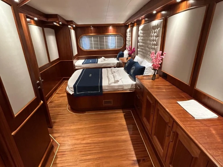 Alquiler de Yate de lujo, con o sin patrón Custom Made Göcek