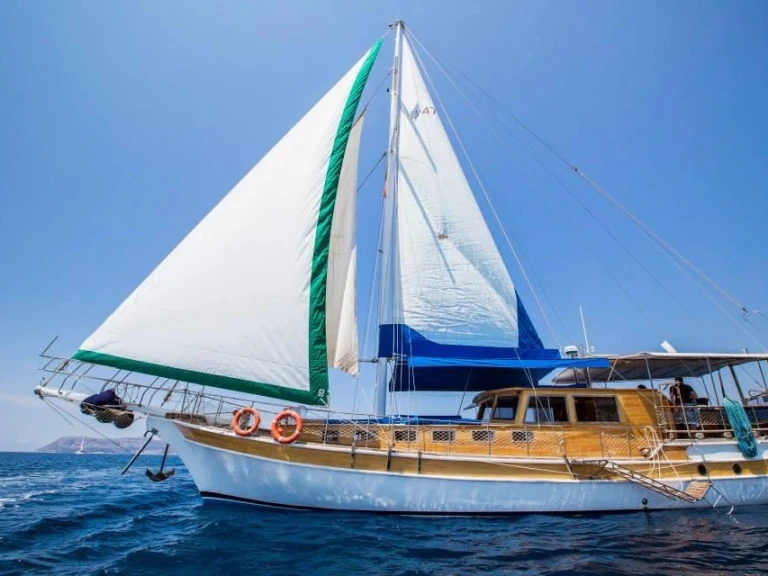 Velero para alquilar Antalya (City) al mejor precio