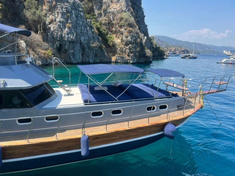 Velero para alquilar Göcek al mejor precio
