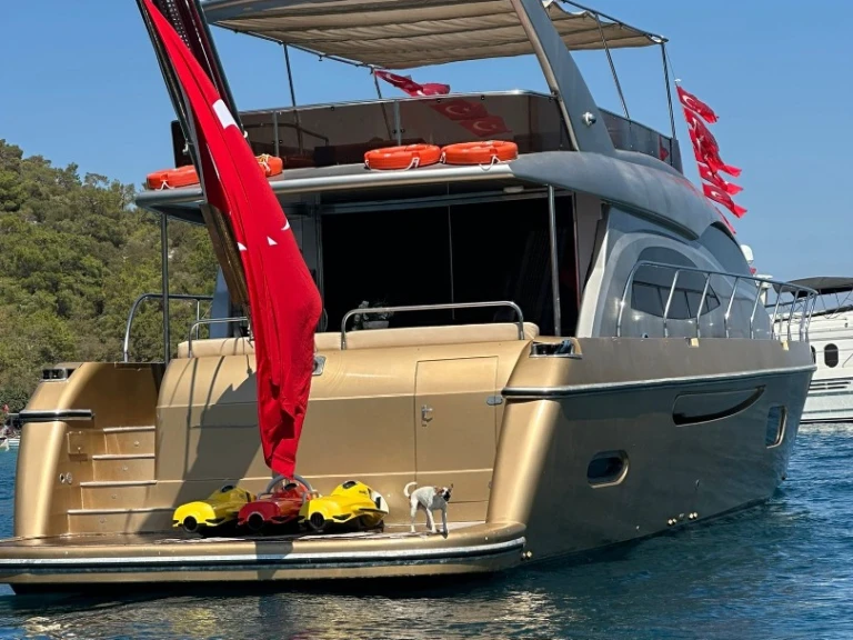 Alquiler de Yate de lujo, con o sin patrón Custom Made Göcek