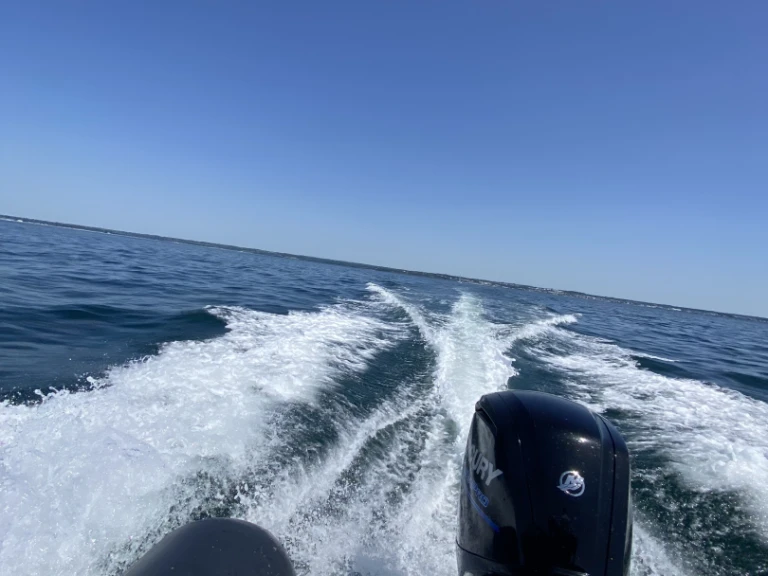 Alquiler de Hydrosport 565 xl en La Forêt-Fouesnant