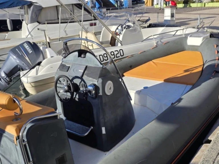 Alquiler de barcos Mandelieu-la-Napoule barato de Wave 27