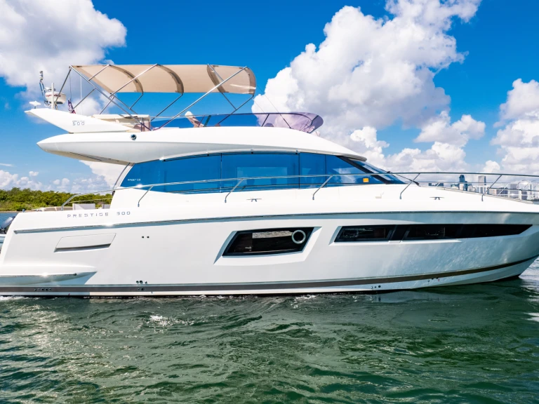 Alquiler de Yate de lujo, con o sin patrón Prestige Miami Beach