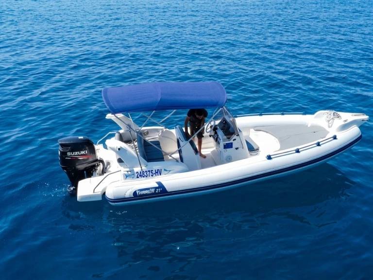 Alquiler de Neumática, con o sin patrón Marlin Boat Bol