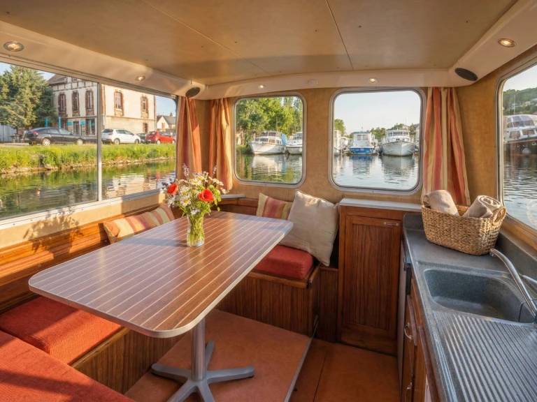 Alquiler de Casa flotante, con o sin patrón Pénichette Joigny