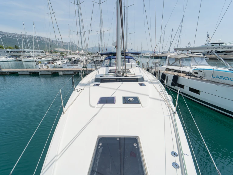 Alquiler de embarcaciones Bavaria Bavaria C57 Holiday enKaštela en Samboat