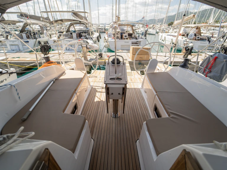 Alquiler de barcos Kaštela barato de Cruiser 46