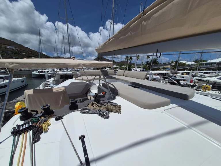 Alquiler de barcos Road Town barato de Fountaine Pajot FP 44 Maestro - 3 cab.