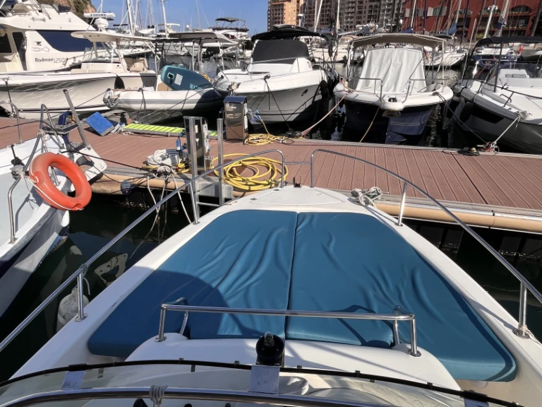 Alquiler de Kelt Azura 650 WA en La Condamine