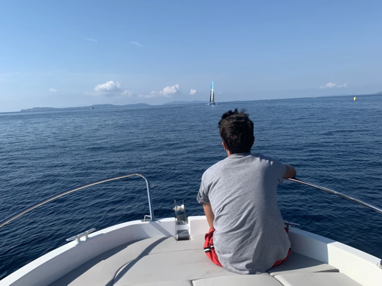 Lancha para alquilar Cavalaire-sur-Mer al mejor precio