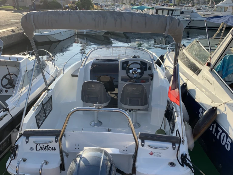Jeanneau Cap Camarat 5.5 WA Serie 2 de alquiler a Cavalaire-sur-Mer