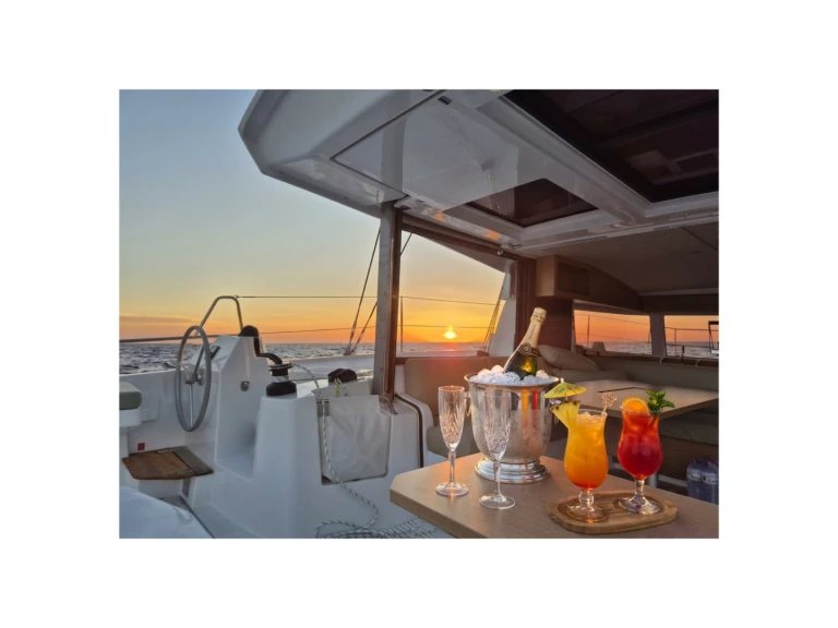 Alquiler Catamarán Bali con o sin  título de navegación
