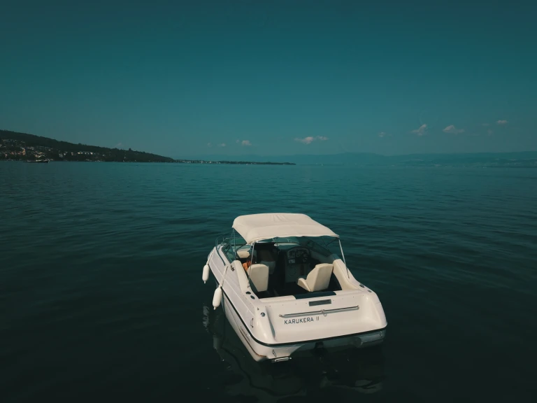 Alquiler de barcos Évian-les-Bains barato de Crownline 210 CCR