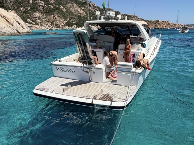 Alquiler de Novamarine Ten hd en L'Arcipelago della Maddalena
