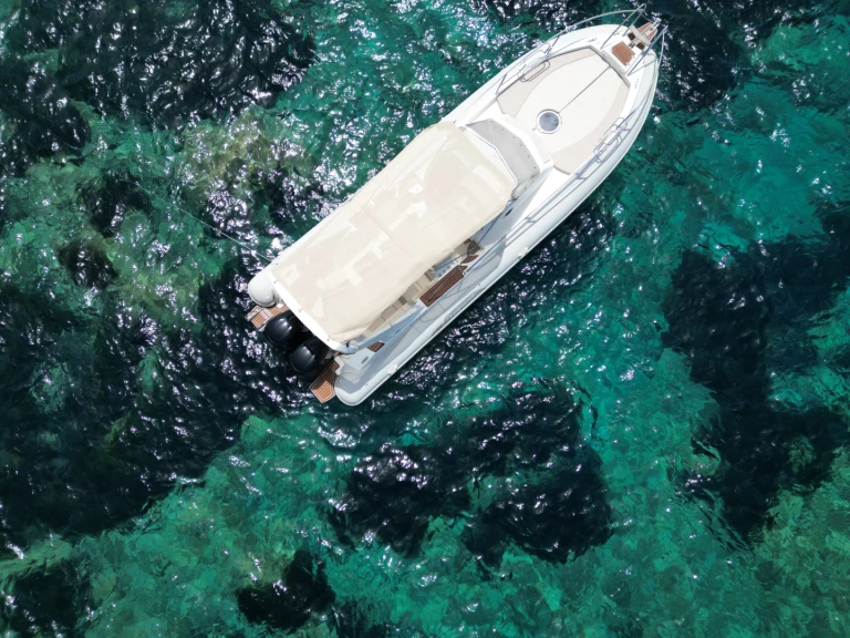 Alquiler de embarcaciones Capelli Tempest 1000 WA enPorto-Vecchio en Samboat