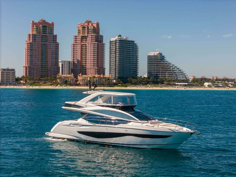 Alquiler de Yate de lujo, con o sin patrón Pearl Miami