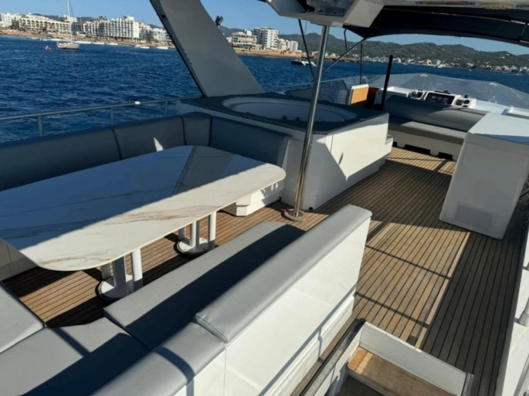 Canados 88 de alquiler a Torrevieja