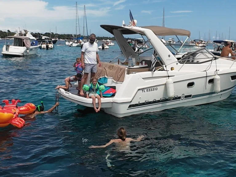Alquiler de barcos Mandelieu-la-Napoule barato de Leader 8