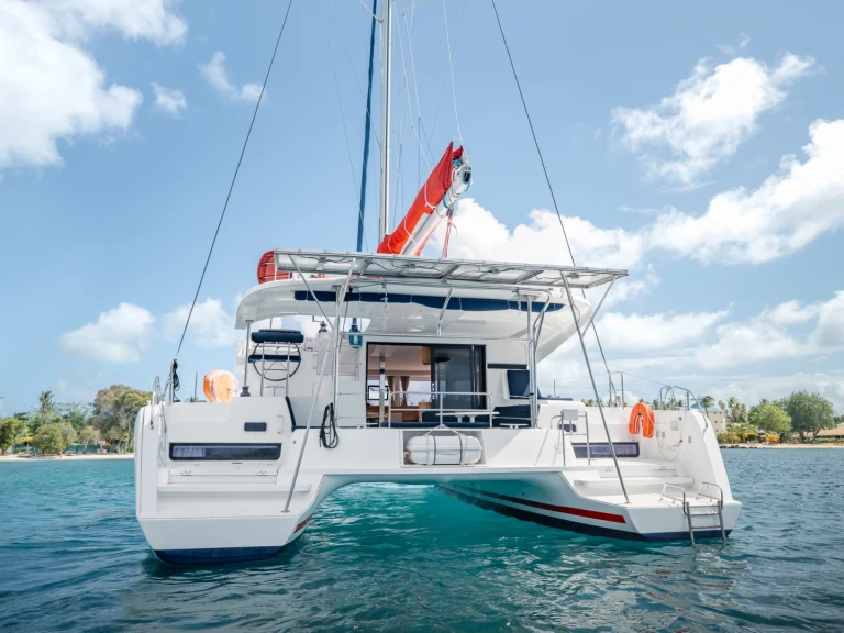 Alquiler de barcos Blue Lagoon Marina barato de Lagoon 42