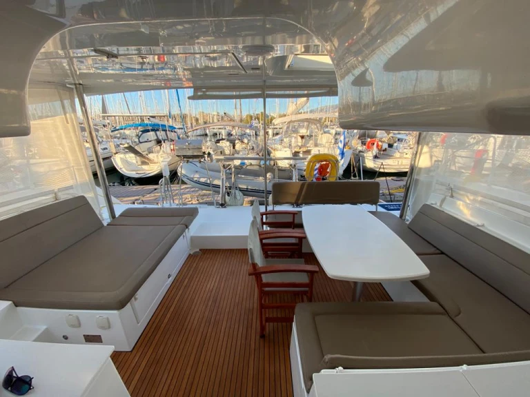 Catamarán para alquilar Kallithea al mejor precio