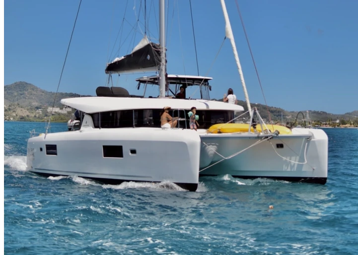 Alquiler de embarcaciones Lagoon Lagoon 42 enParish of Saint George en Samboat