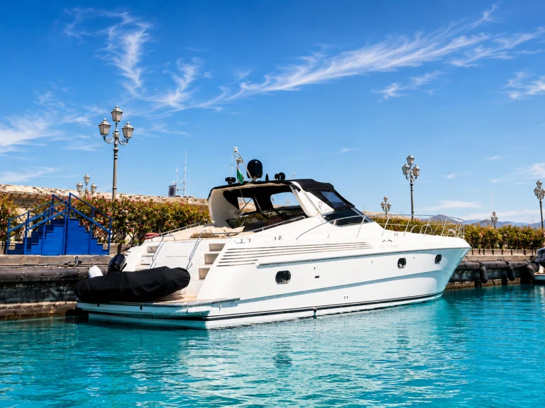 Alquiler de Yate de lujo, con o sin patrón Cantieri-Di-Sarnico Milazzo