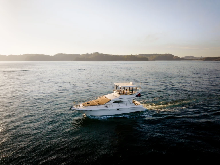 Alquiler de barcos Bahía Culebra barato de custom