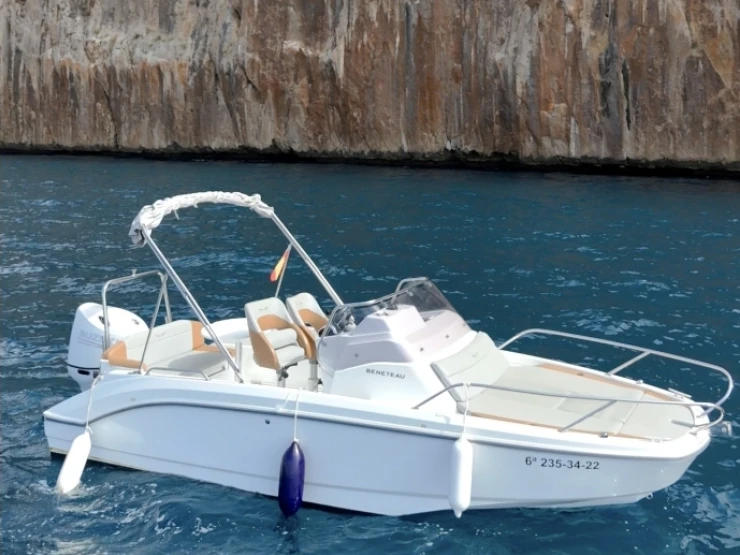 Alquiler de embarcaciones Bénéteau Flyer 6 SUNdeck enAltea en Samboat