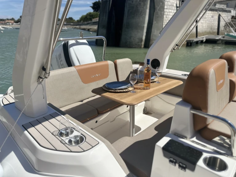 Alquiler La Flotte - Zodiac Medline 7.5 en SamBoat