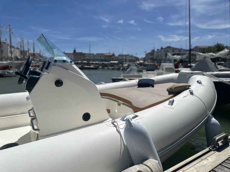 Alquiler Lancha en La Flotte - Zodiac Medline 7.5