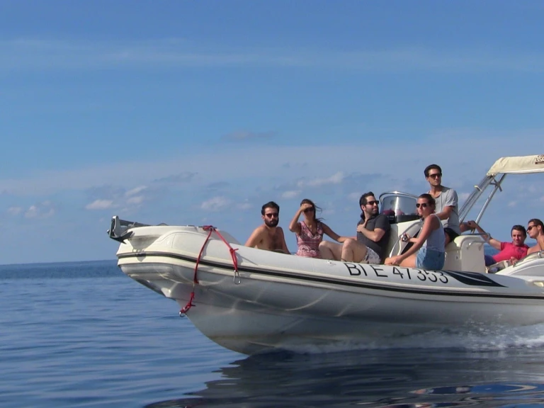 Alquiler de embarcaciones Bsc BSC 700 Sport enCalvi en Samboat