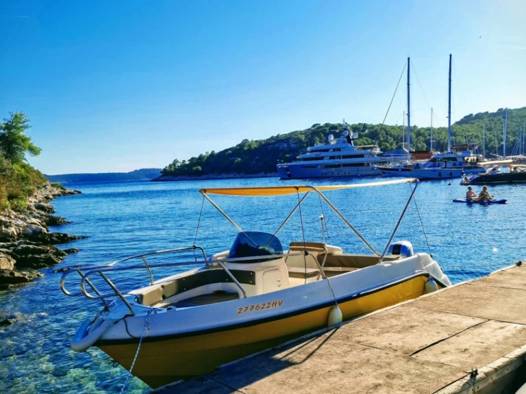 Alquiler de Marinello Eden 18 en Hvar