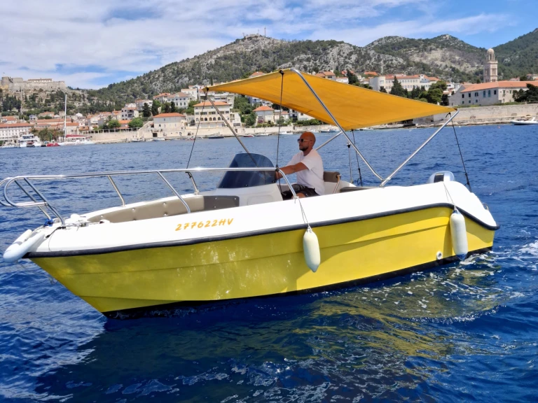 Alquiler de barcos Hvar barato de Eden 18