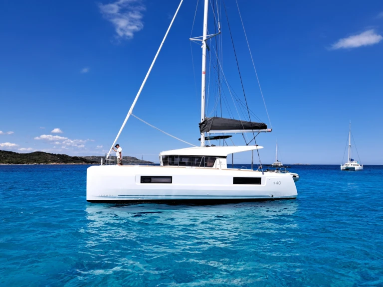 Catamarán para alquilar Bonifacio al mejor precio