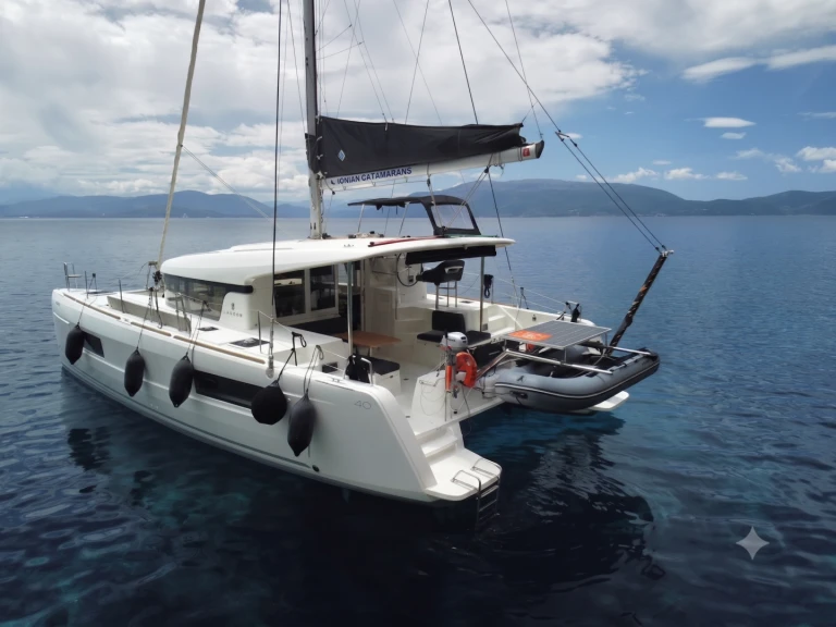 Catamarán para alquilar Lefkáda al mejor precio