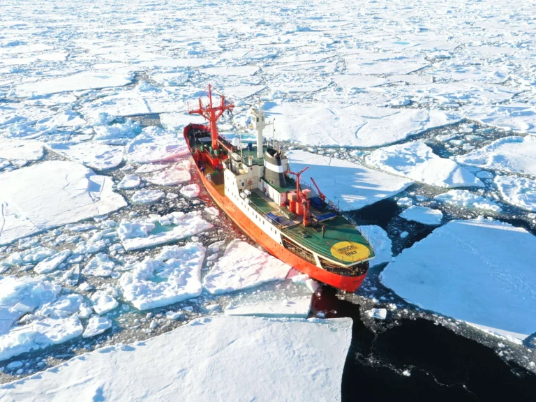 Alquiler de T.B.A ARGUS en Islandia