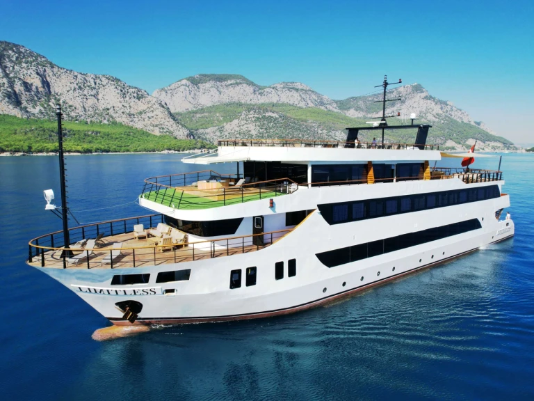 Alquiler de Yate de lujo, con o sin patrón Custom Turquía