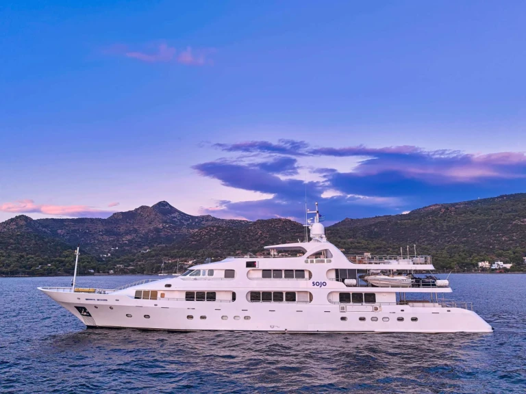 Alquiler de embarcaciones Benetti SOJO enAtenas en Samboat