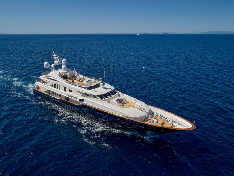 Alquiler de Yate de lujo, con o sin patrón Benetti El Pireo